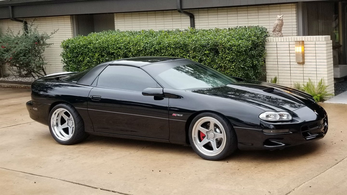 Unbelievable 2002 Chevy Camaro SS With Only 830 Miles Deserves to Be Driven