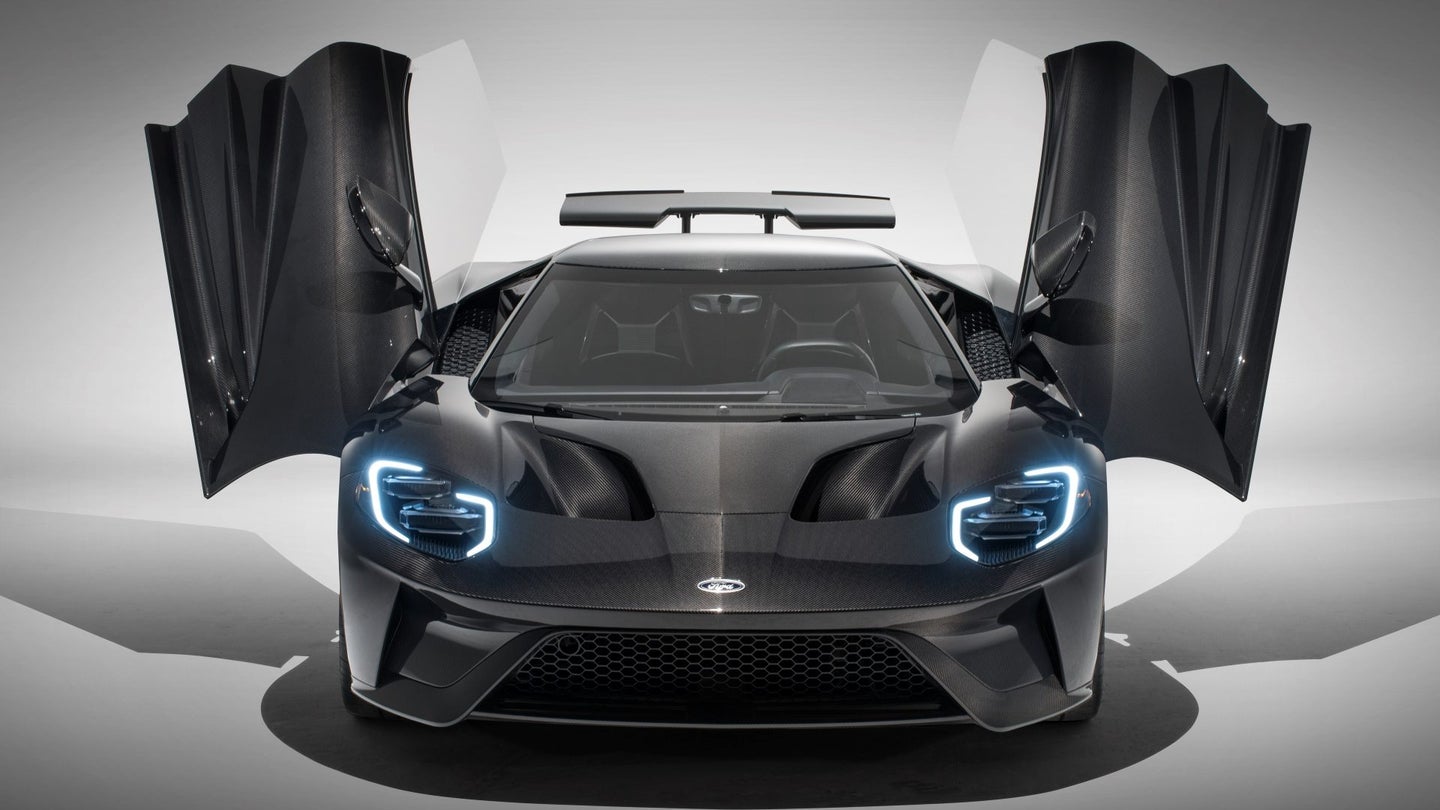 2020 Ford GT Gets Exposed Carbon Fiber and 660 HP Thanks to Racing Goodies (Updated)