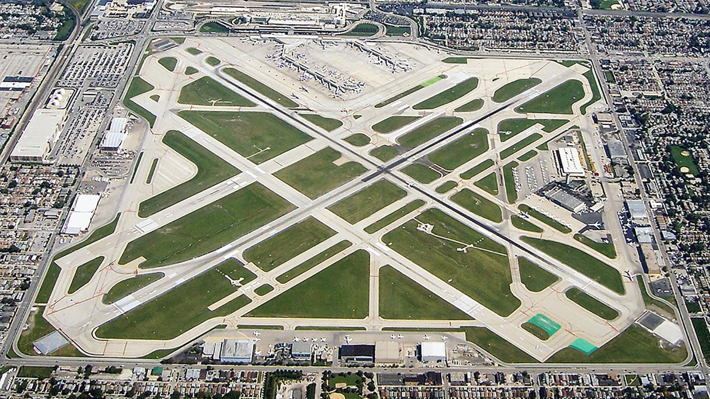 Chicago&#8217;s Midway Airport Halts Flights Due To COVID-19 In Air Traffic Control Tower