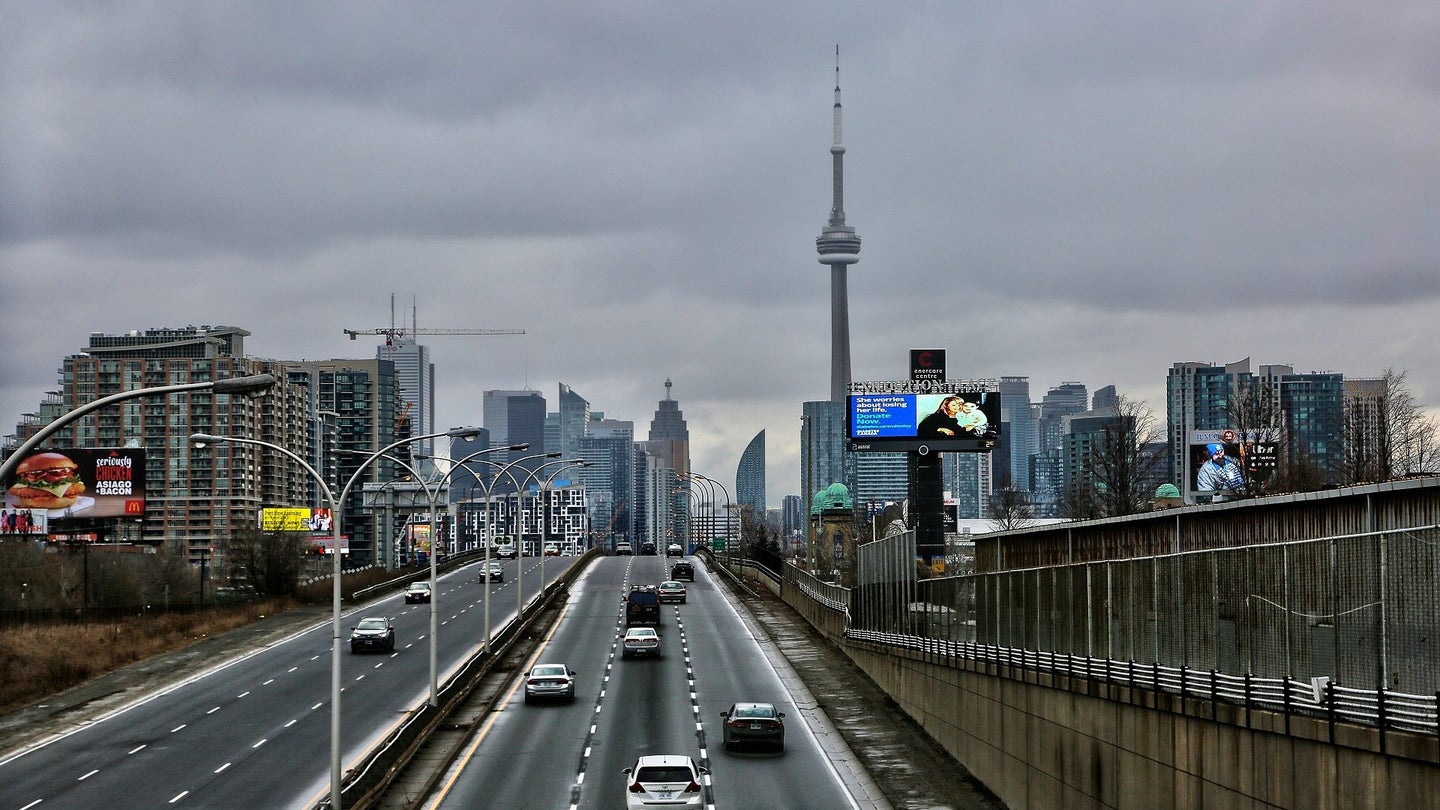 Street Racing Is Rampant on Toronto&#8217;s Newly Empty Highways