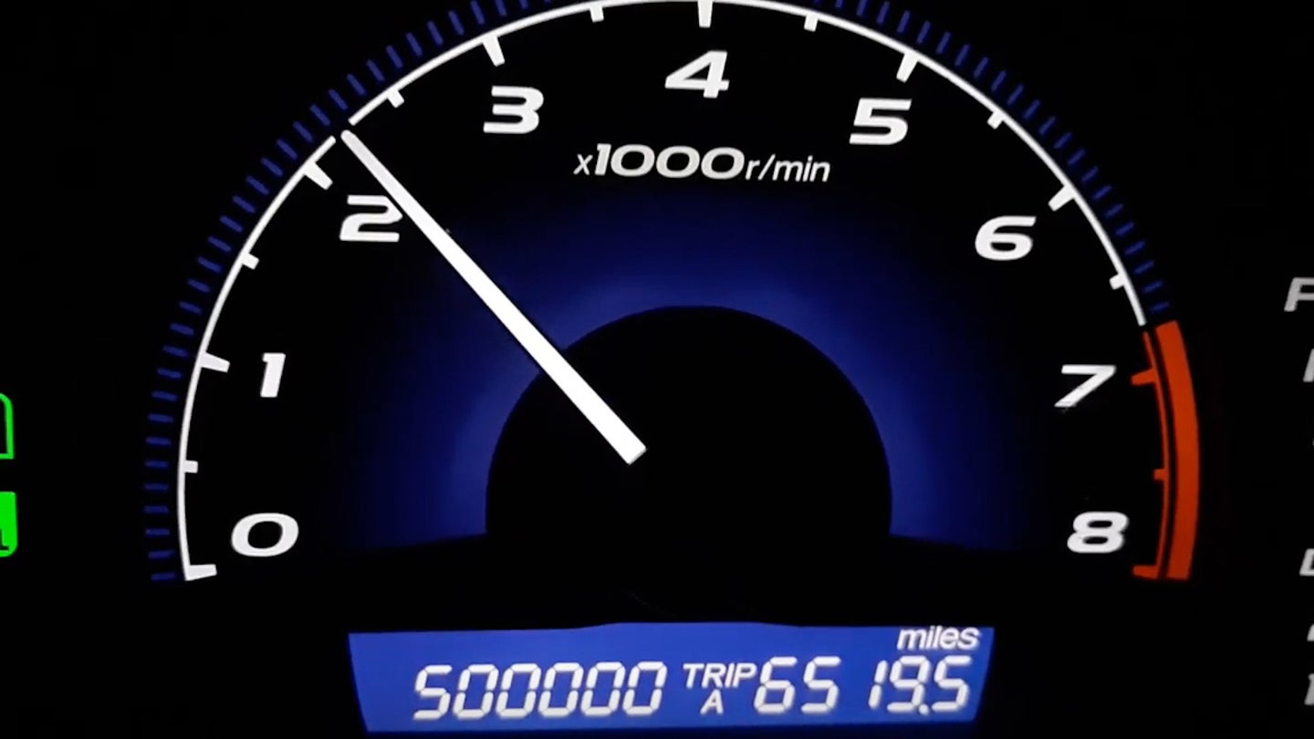 2011 Honda Civic Racks Up 500,000 Miles on Original Powertrain Thanks to Basic Maintenance