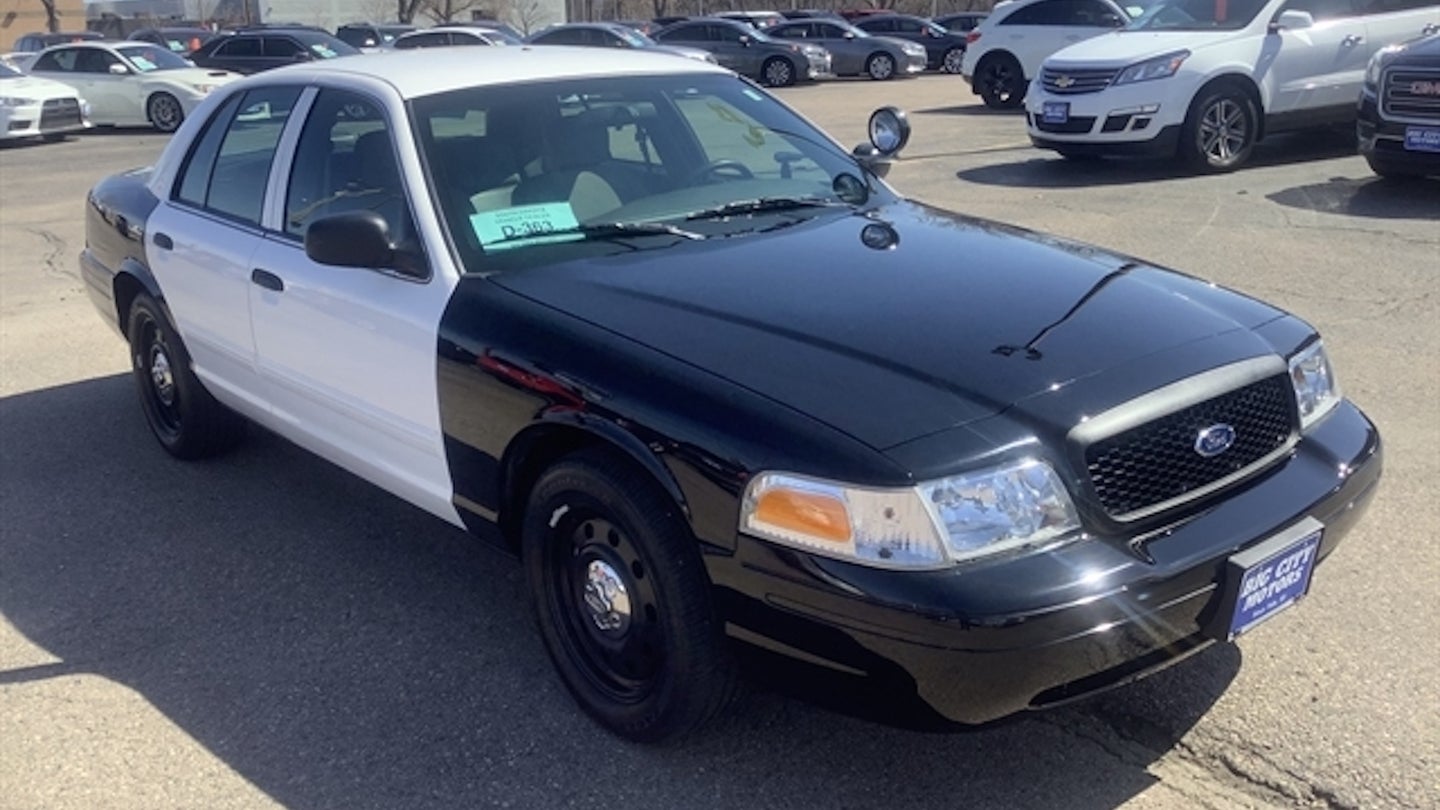 You&#8217;ll Never Get Another Chance to Buy a 3K-Mile Ford Crown Victoria Police Interceptor