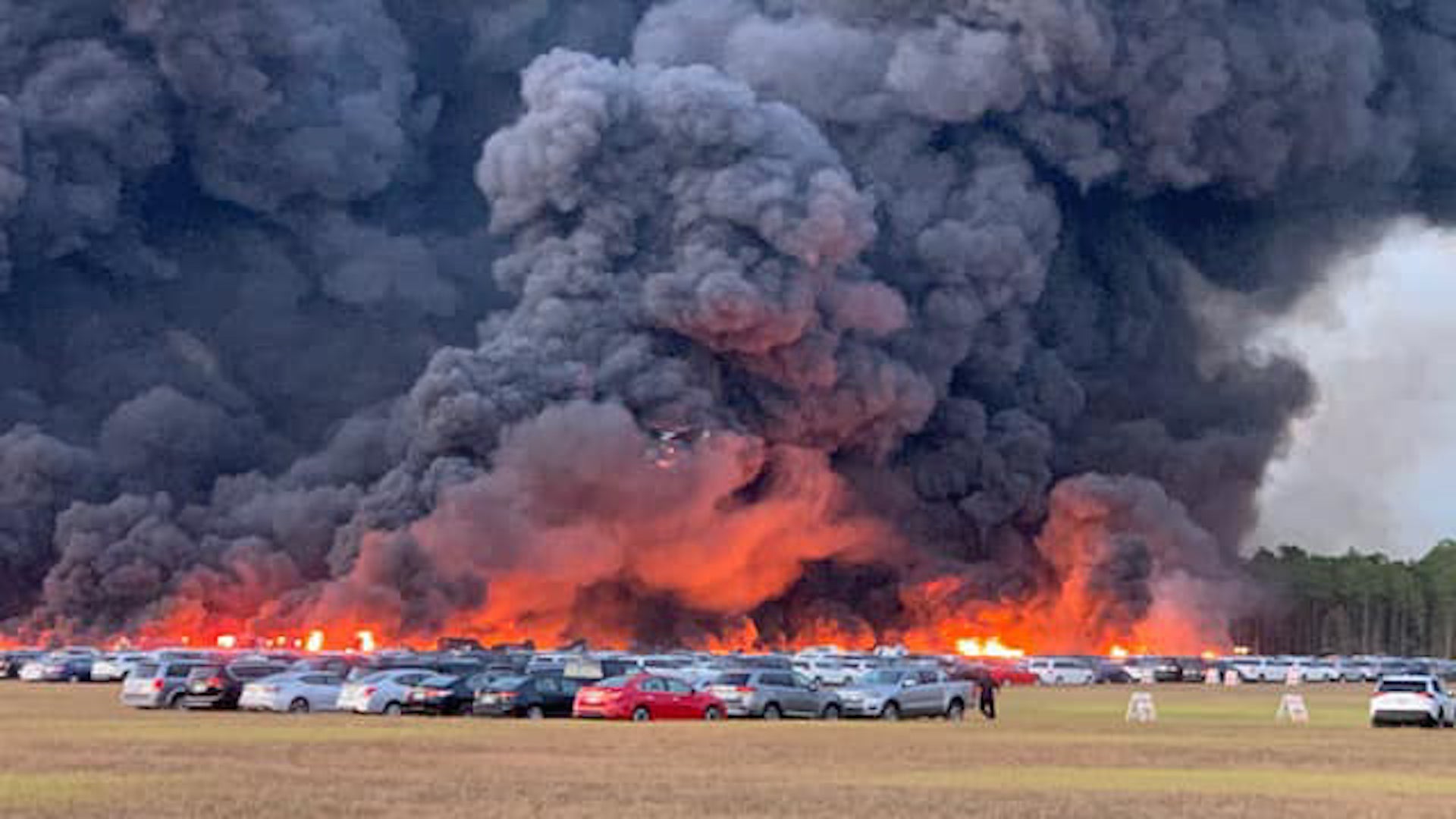 Florida Brush Fire Burns Over 3,500 Airport Rental Cars at the Stake