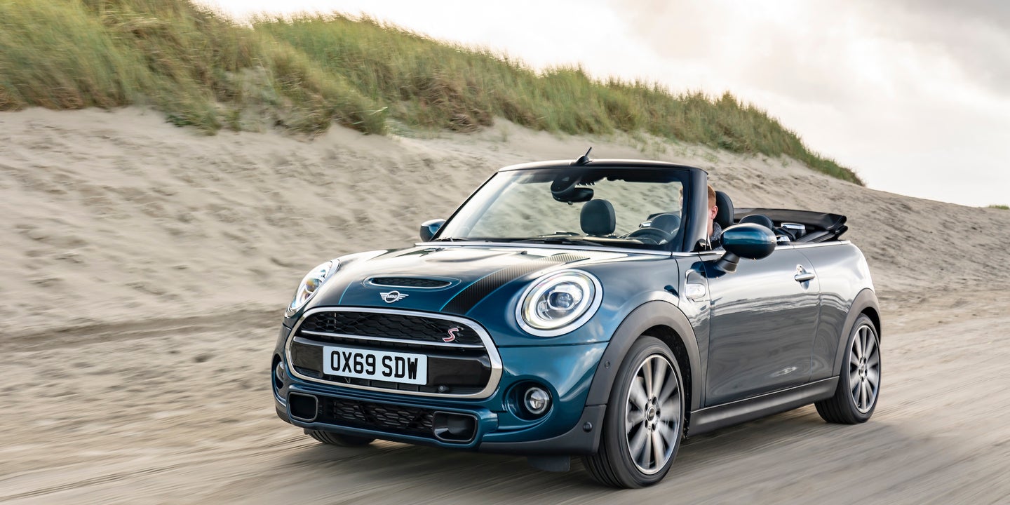 Most Mini Models Will Get the Manual Transmission Again for 2021