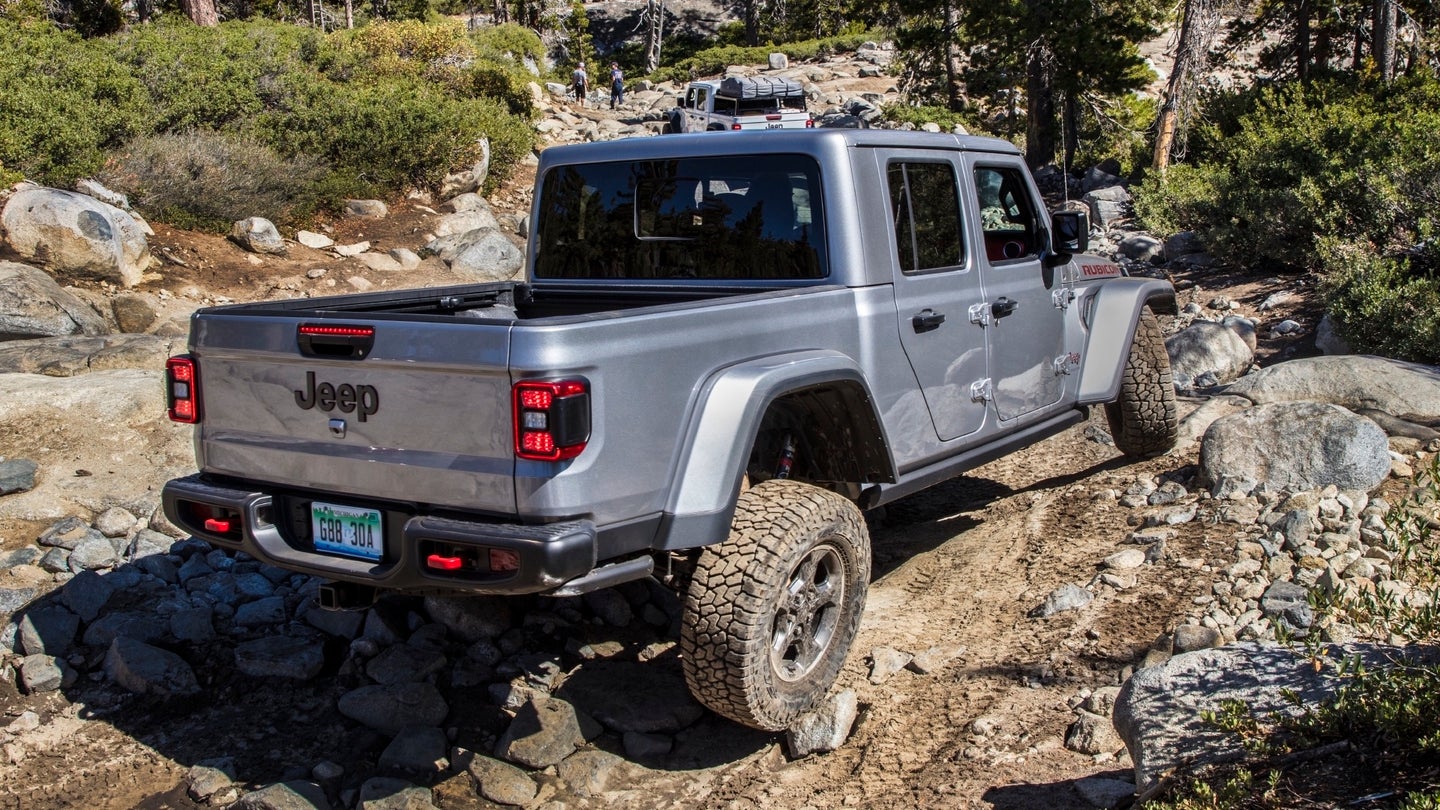 Allegedly Defective Jeep, Ram Sway Bars Can Make Highway Driving Dangerous: Lawsuit [Corrected]
