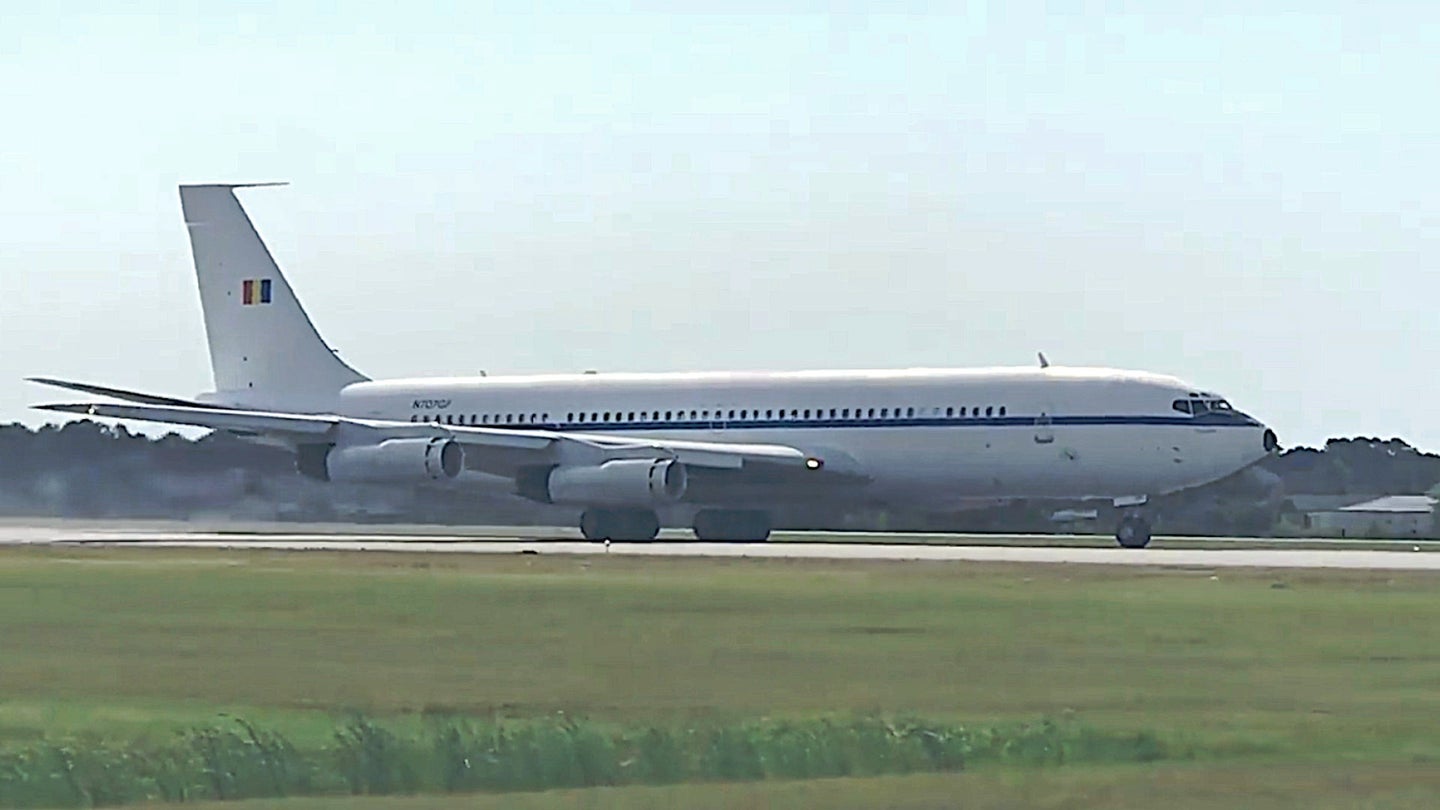 Romanian Dictator&#8217;s Boeing 707 Makes First Flight In Years For Delivery To Air Refueling Firm