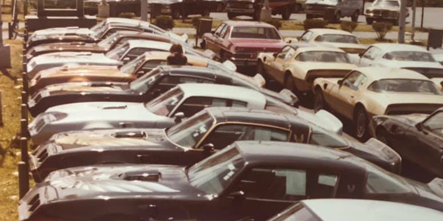 You Can Lose Hours Looking at These Old Photos of Car Dealerships From Decades Past