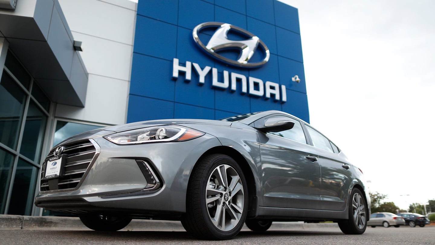 Hyundai Dealer Closes, Secretly Tows Customer Cars During Lockdown