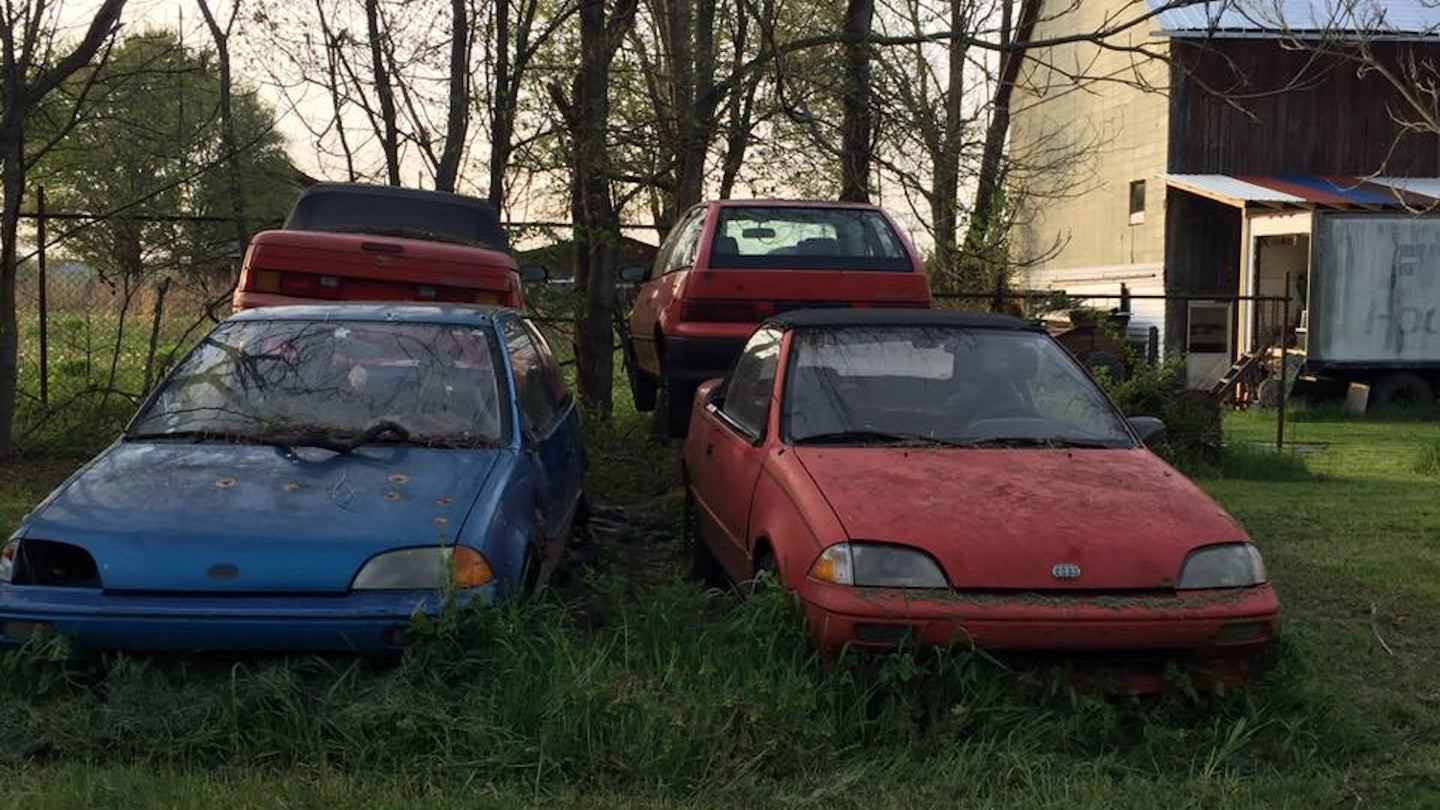 There’s a Field Full of $500 Geo Metros in Ohio and One of You Needs to Buy Them