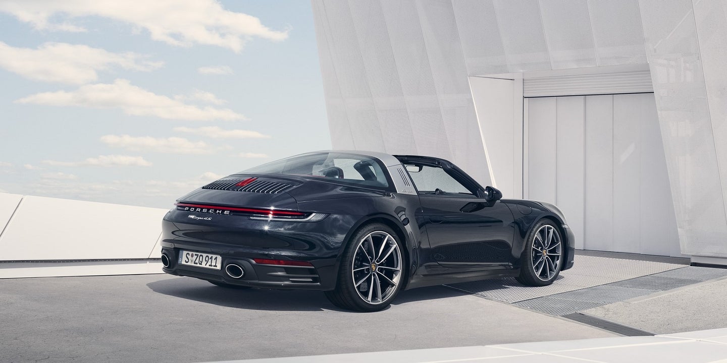 2021 Porsche 911 Targa Is Back With a Manual and That Crazy Folding Roof