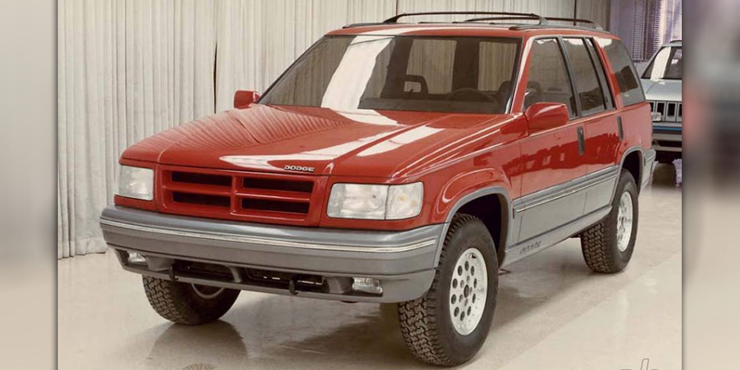 Rare Photo Shows Never-Made Dodge Version of the 1993 Jeep Grand Cherokee