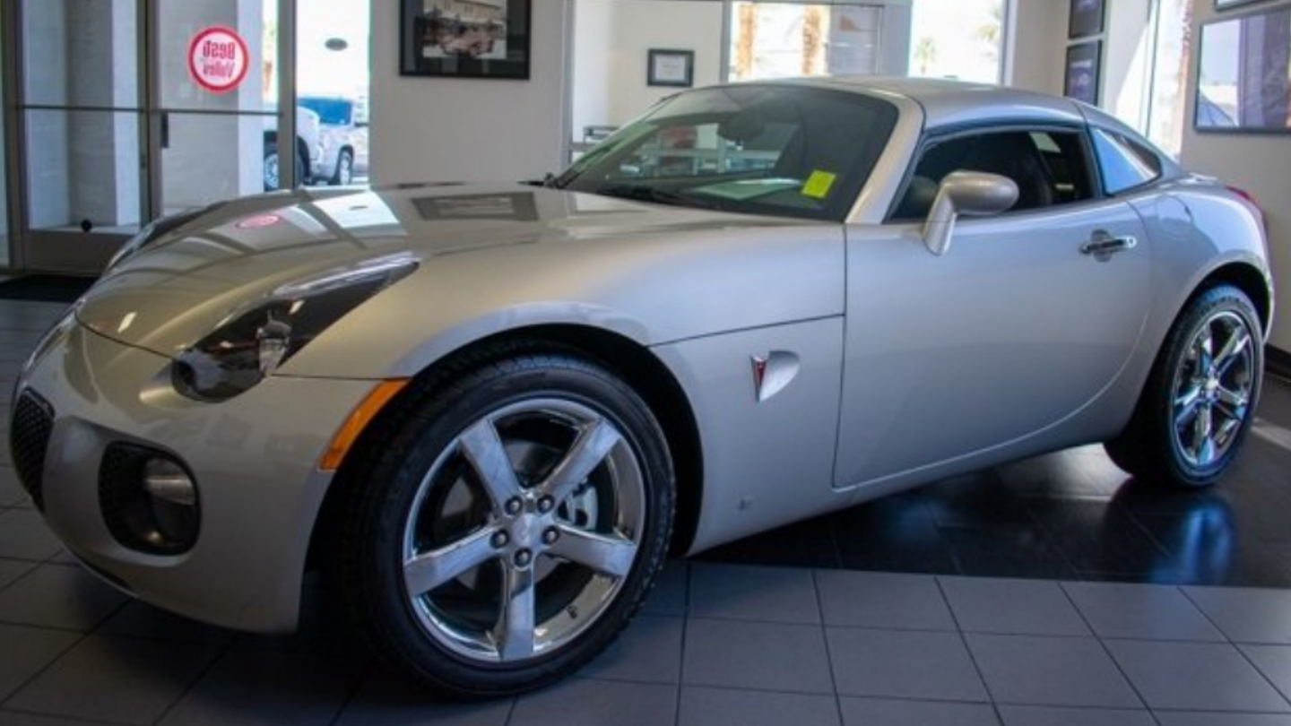 Do You Remember The Pontiac Solstice Coupe? Do You? Well, Here&#8217;s One For Sale With 23 Miles