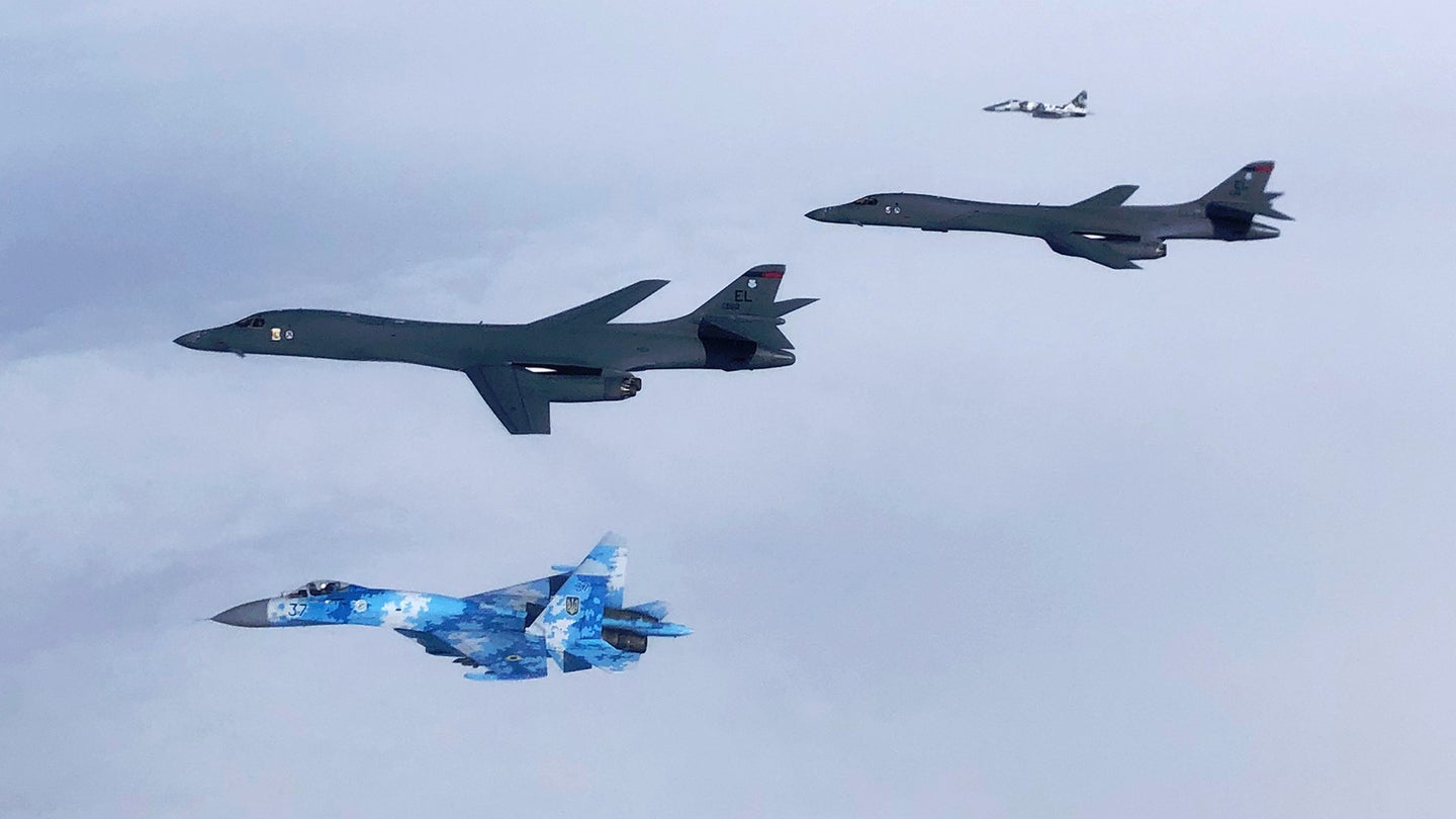 B-1B Bombers Fly With Ukrainian Flankers and MiGs Over The Black Sea For First Time Ever