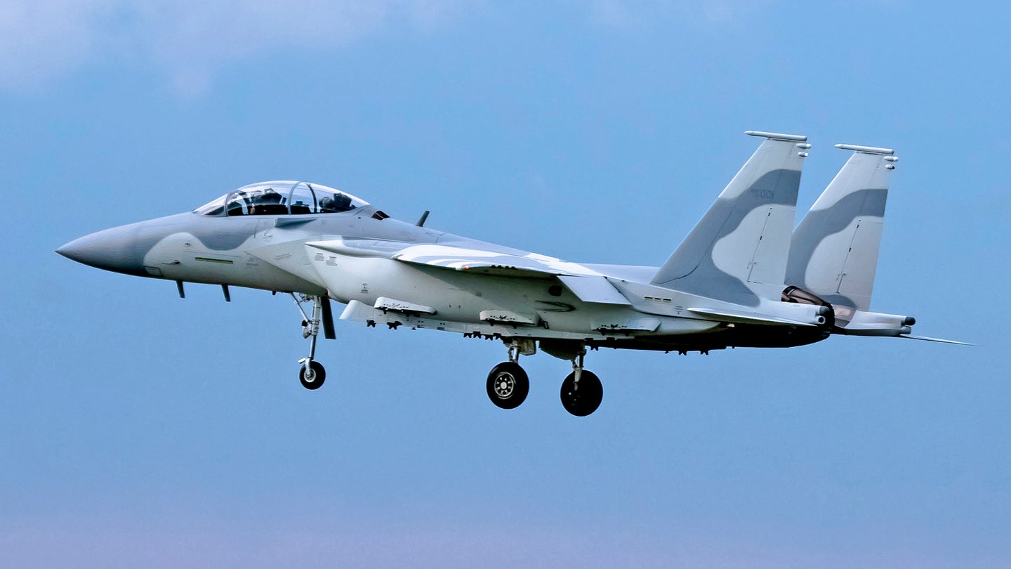 Check Out The Wicked Camouflage Paint Job On Qatar&#8217;s New F-15QA Eagle