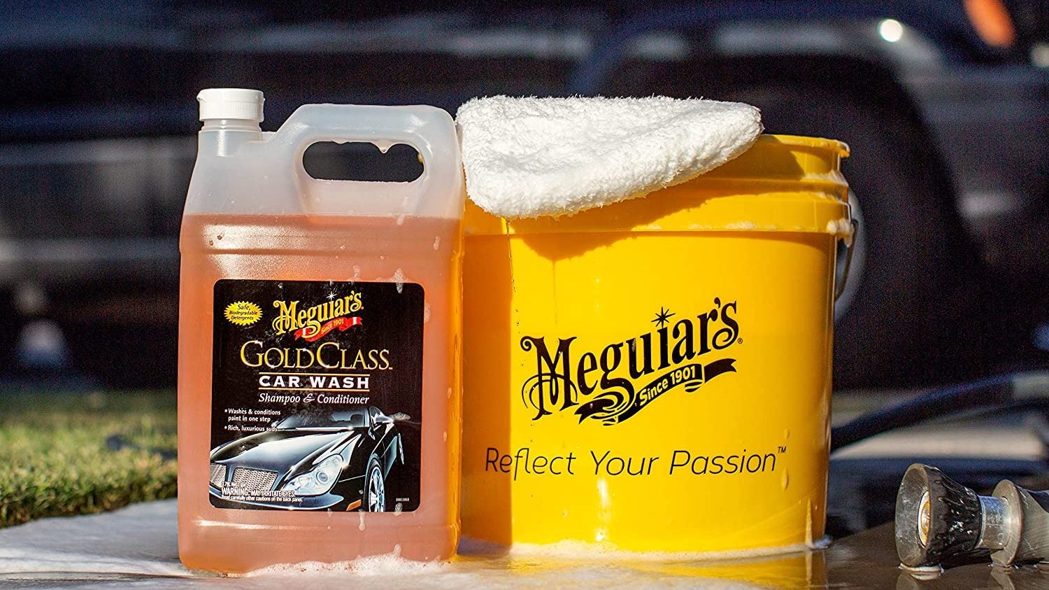 Meguiar's Gold Class Car Wash Shampoo and Conditioner Liquid 64oz