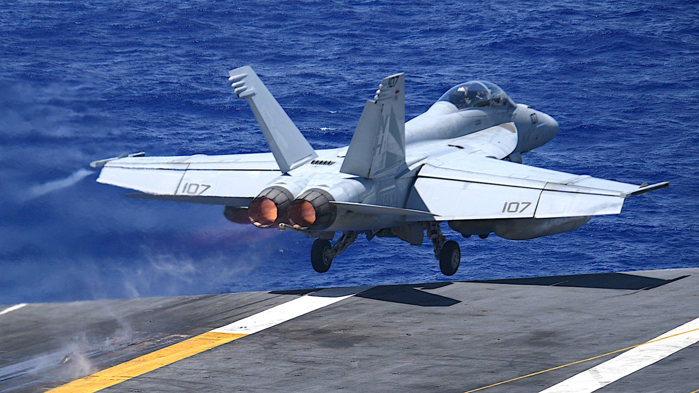 Navy F/A-18F Super Hornet Crashed Into The Philippine Sea