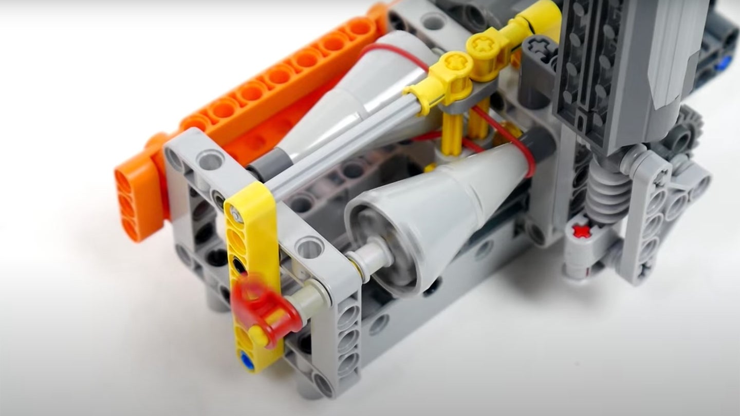 Lego Whiz Shows How a Continuously Variable Transmission Works