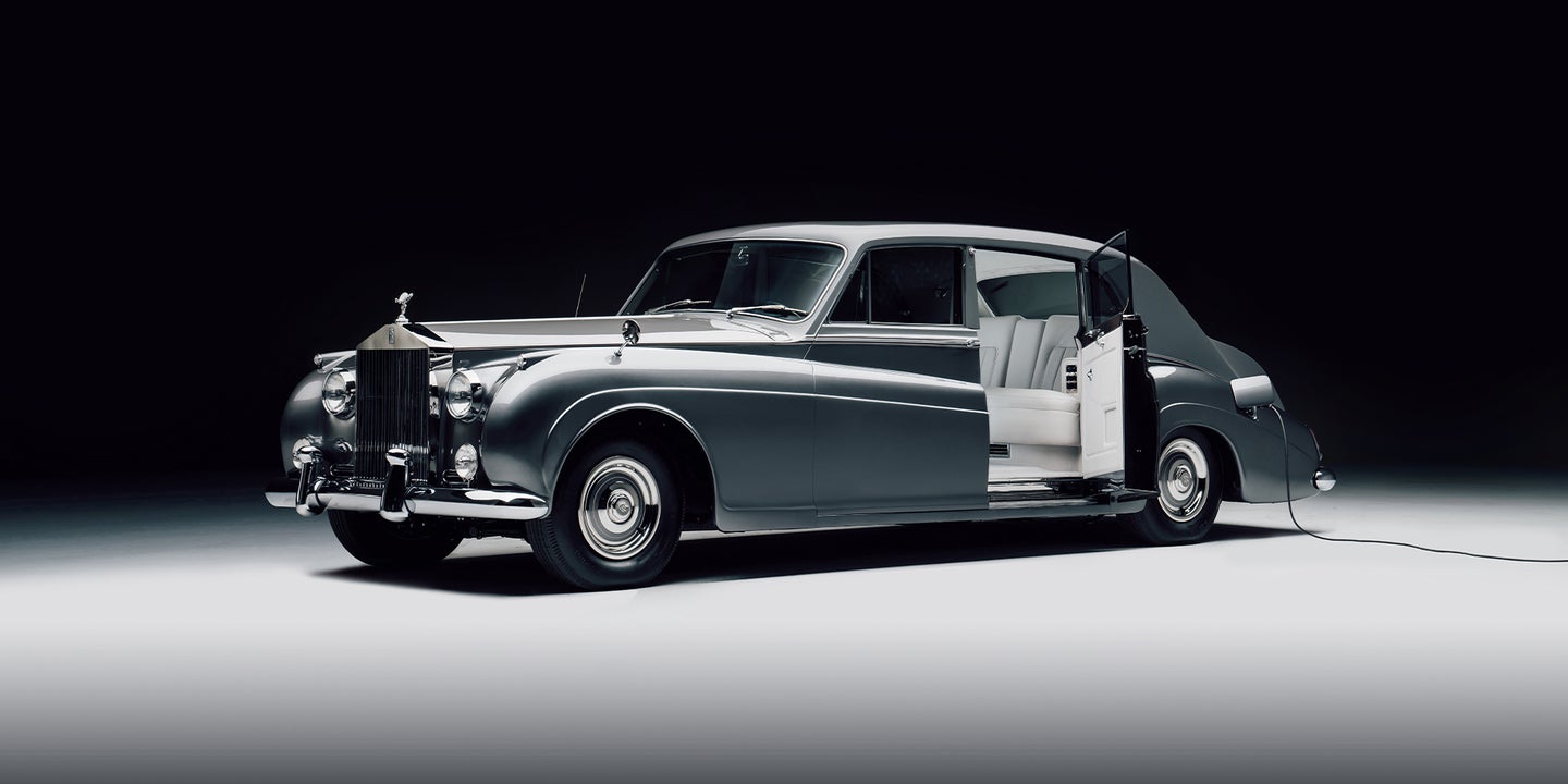Lunaz Is Transforming Classic Rolls-Royce Phantoms Into Modern EVs