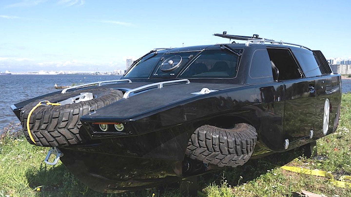 Russia&#8217;s New Amphibious Car Looks Like Something Out Of A James Bond Movie