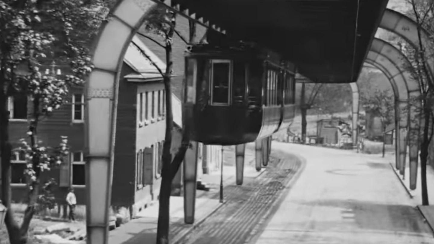This Video of a 1902 Hanging Train From Germany Broke My Brain
