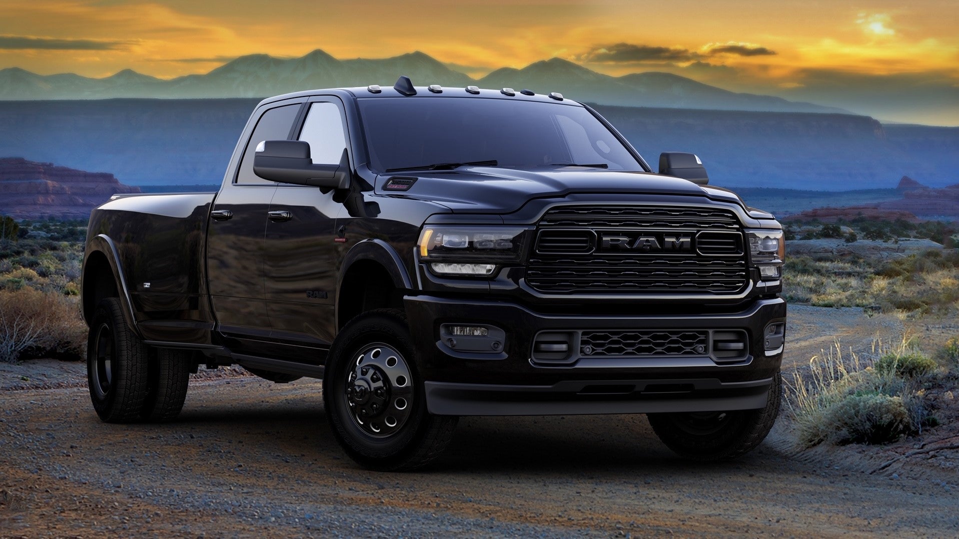 21 Ram 1500 And Hd Limited Night Edition When You Want Your Truck To Look Like A Grand Piano