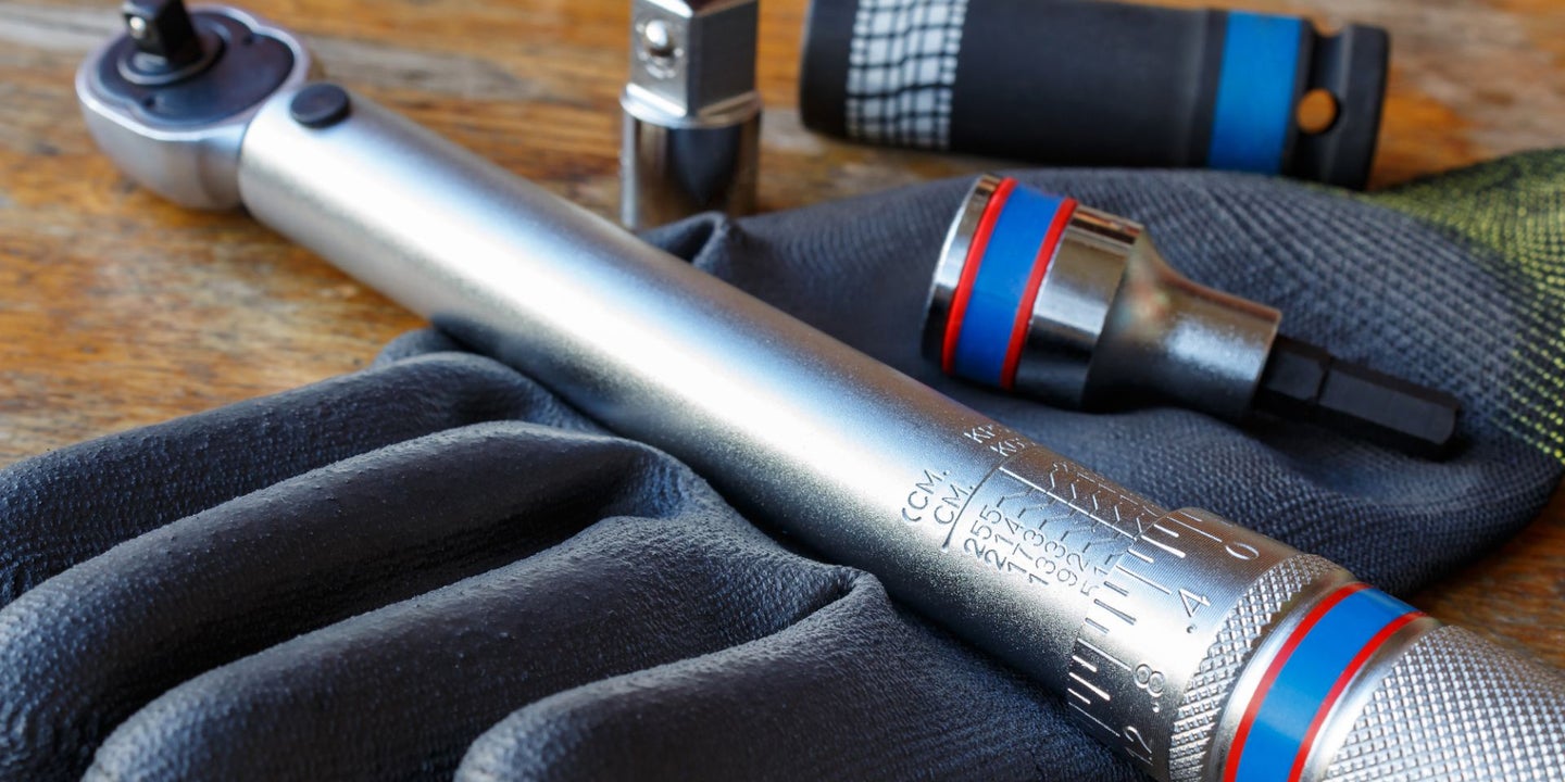 How To Use A Torque Wrench: Your Ultimate Guide