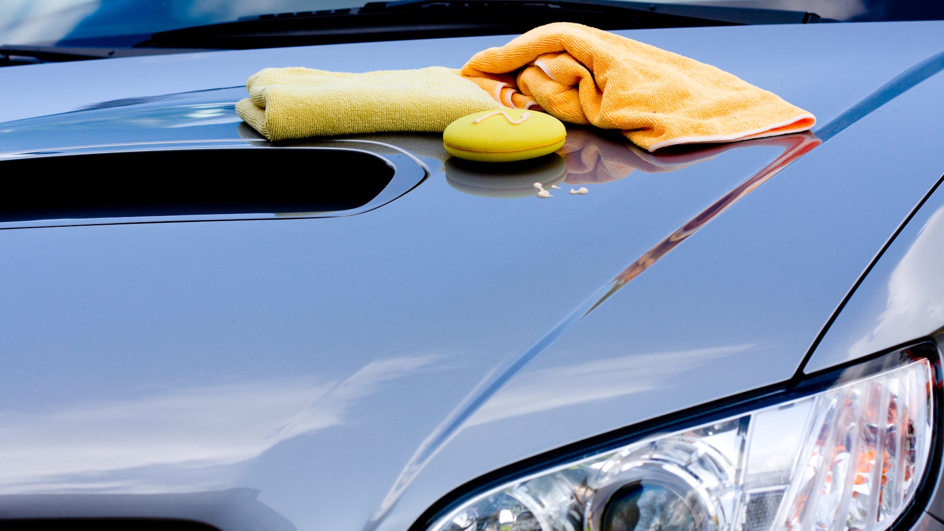 Car polishes & professional polishing compounds