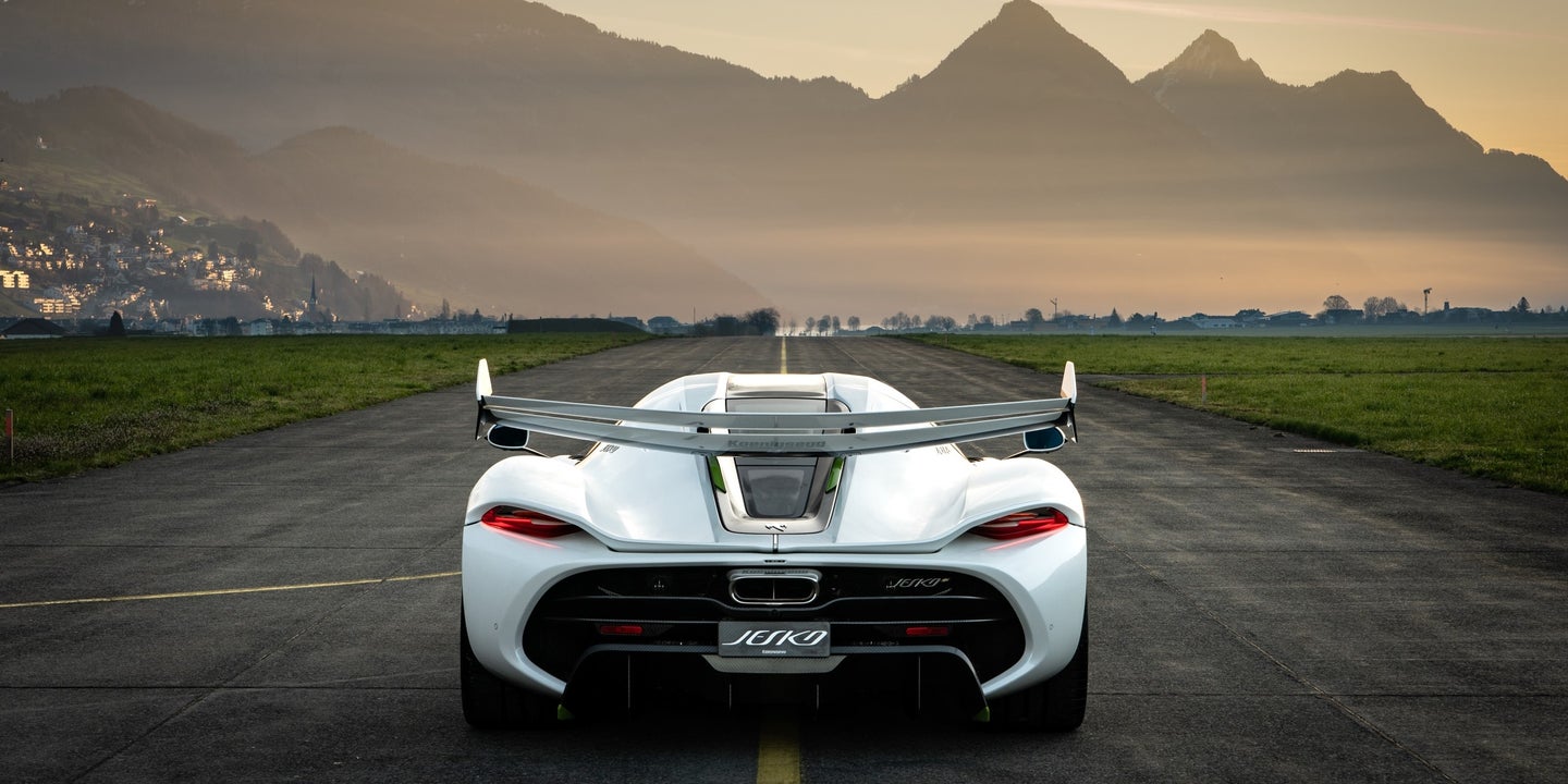 Behold the 1,600-HP Koenigsegg Jesko’s Absolutely Glorious Exhaust Sound