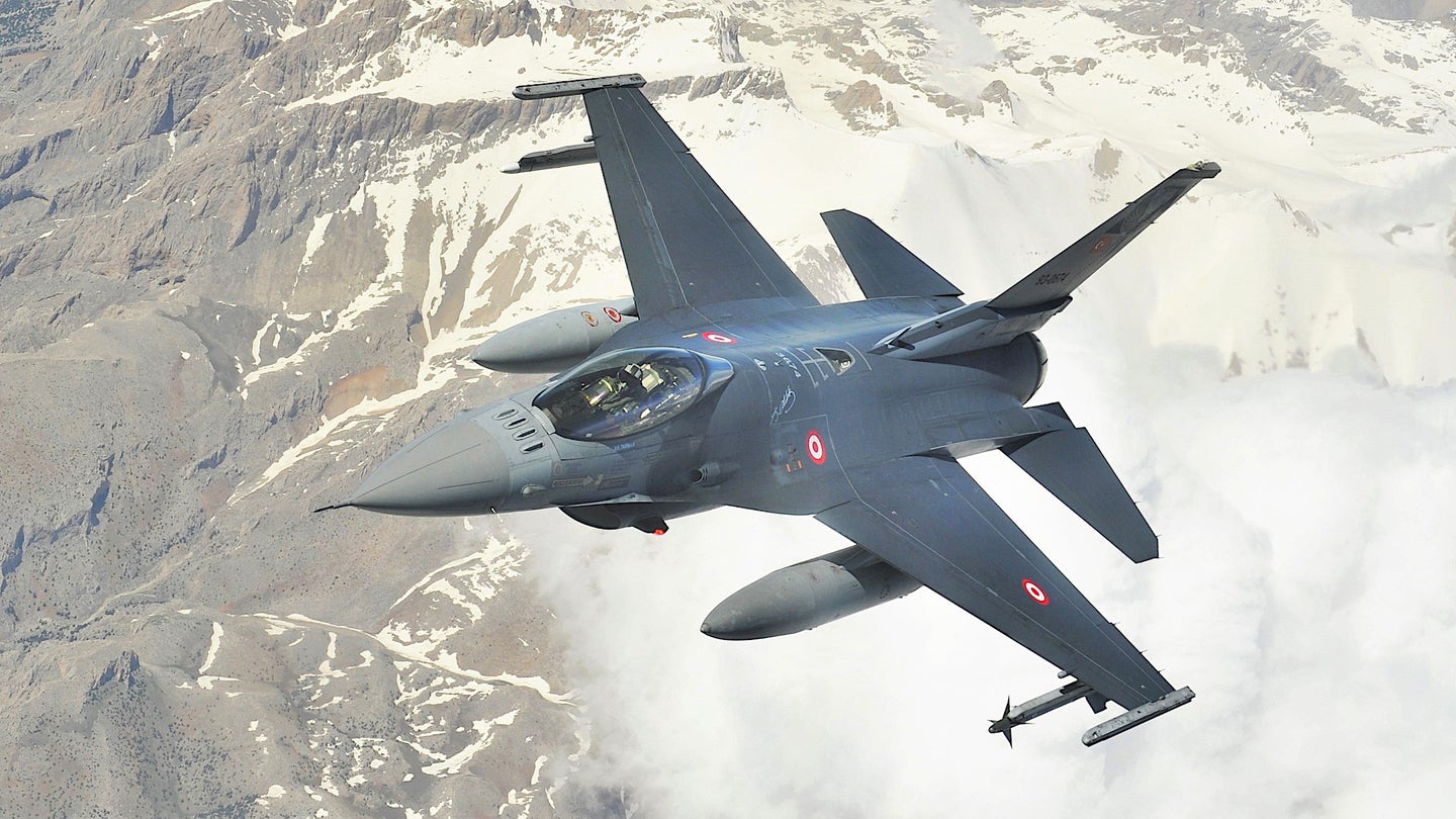 Turkey And Azerbaijan Deny Turkish F-16 Fighter Shot Down Armenian Su-25 Attack Jet