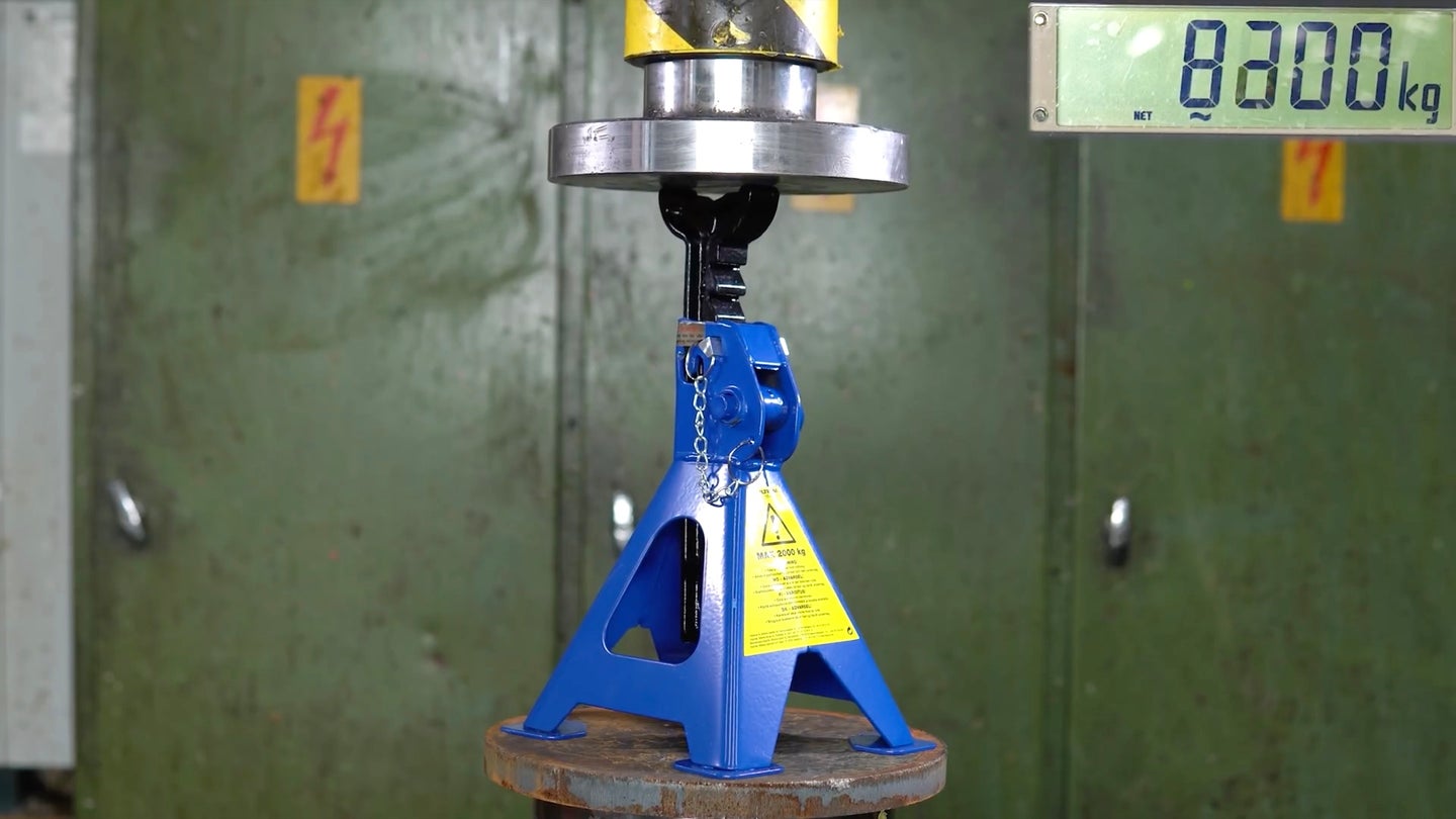 Watch a Hydraulic Press Show What It Really Takes to Make Jack Stands Collapse