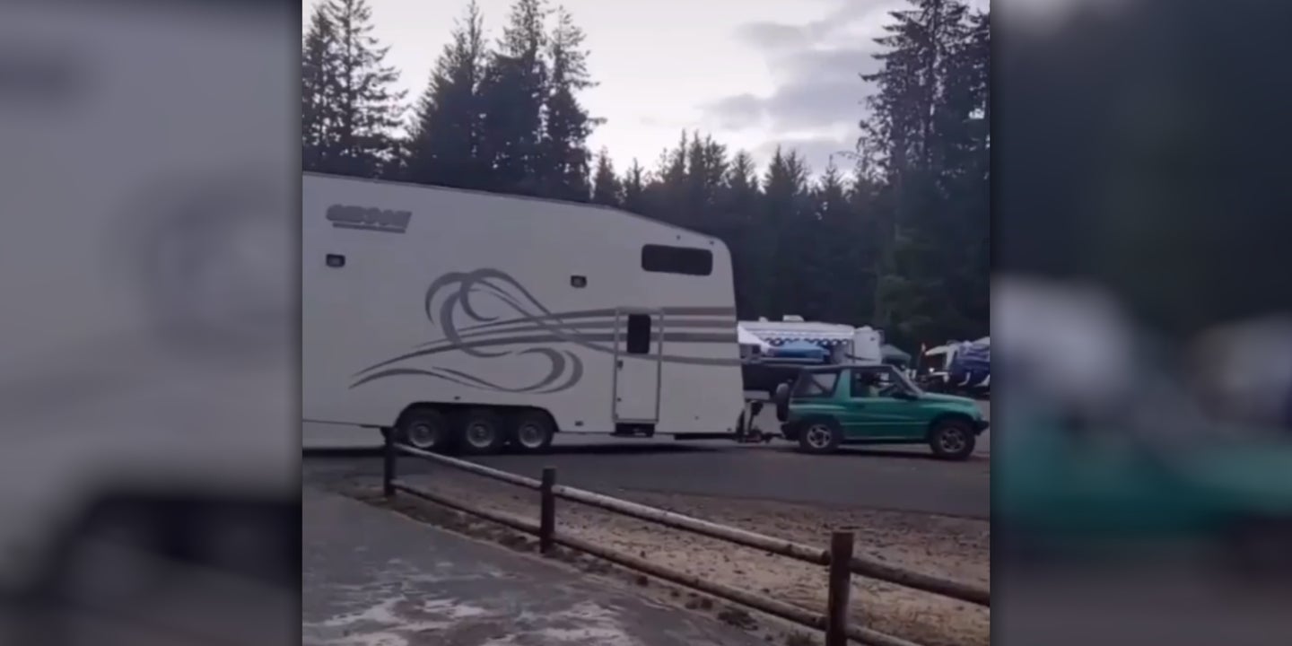 Overloading Your Geo Tracker With a Heavy Camper Is a Disaster Waiting to Happen