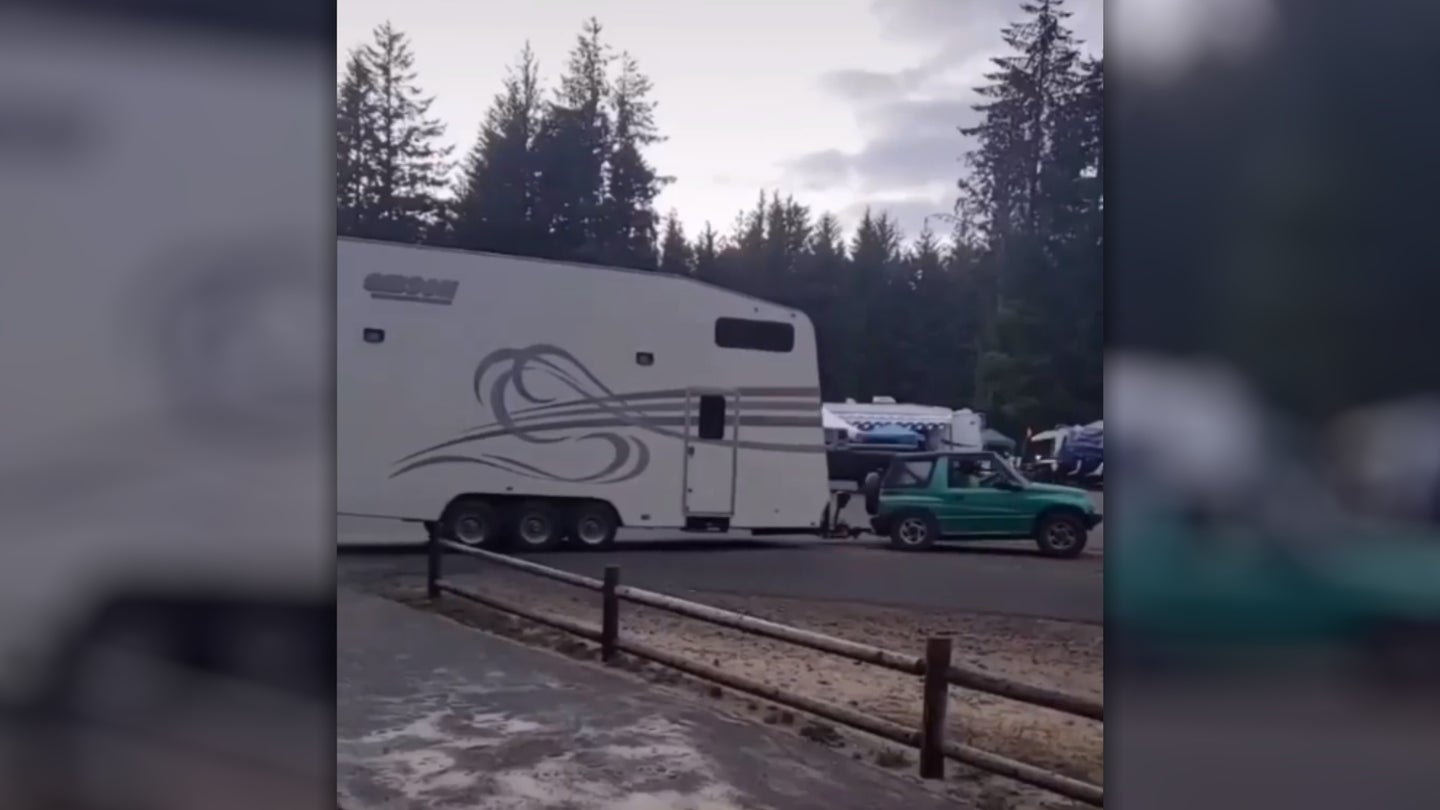 Overloading Your Geo Tracker With a Heavy Camper Is a Disaster Waiting to Happen