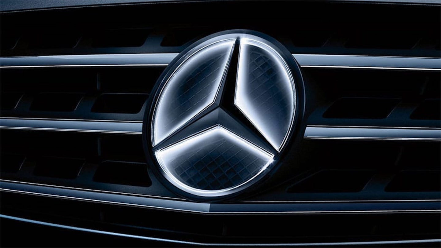 Recall: Mercedes-Benz&#8217;s Illuminated Badge Can Cause Power Steering Failure