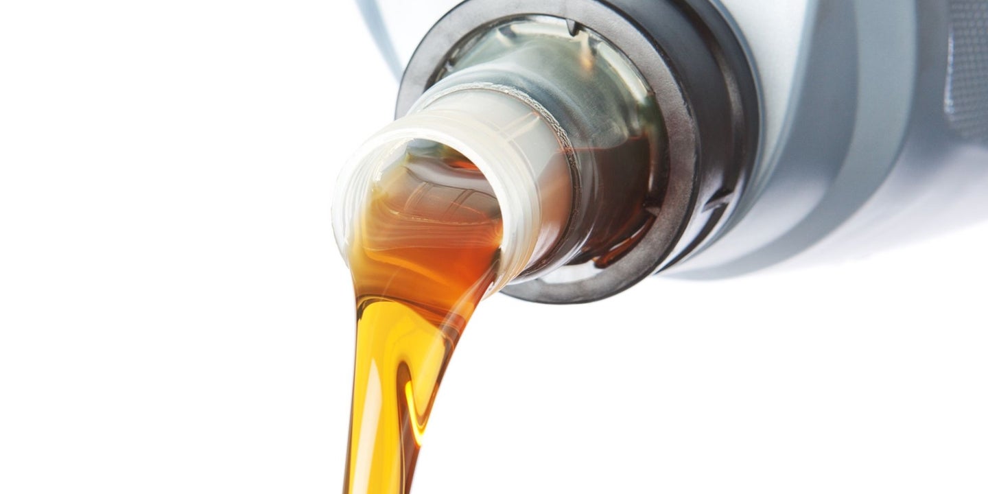 Synthetic vs Conventional Oil: Everything You Want and Need to Know