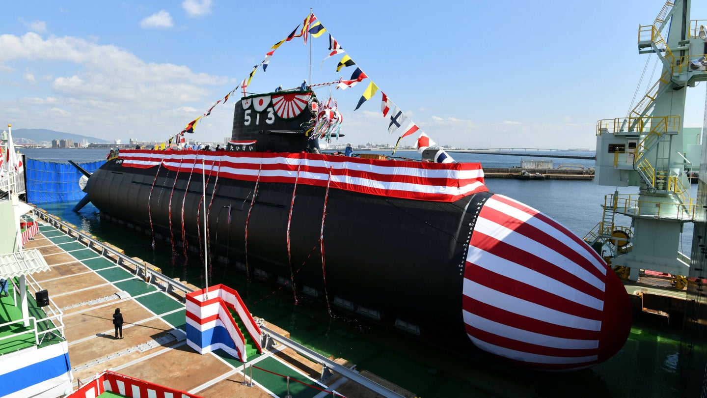 Japan Just Launched Its First “Big Whale” Lithium-Ion Battery Powered Submarine