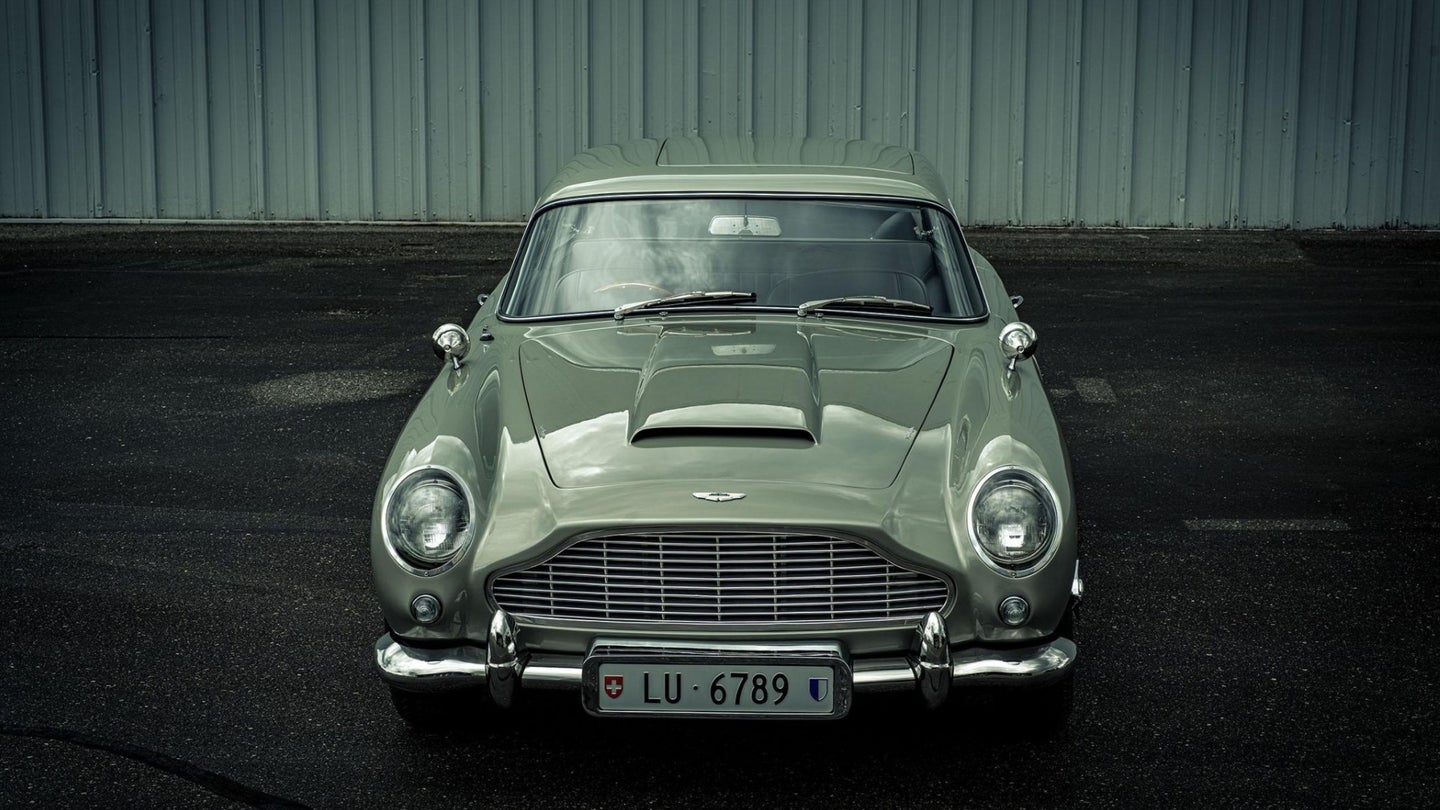 Some Rich Fool Really Paid $200K For This Nonworking, Full-Size Model of Bond&#8217;s Aston Martin DB5