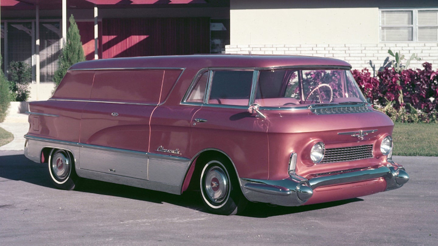 The 1955 GMC L’Universelle Was a Front-Wheel-Drive V8 Van Ahead of Its Time