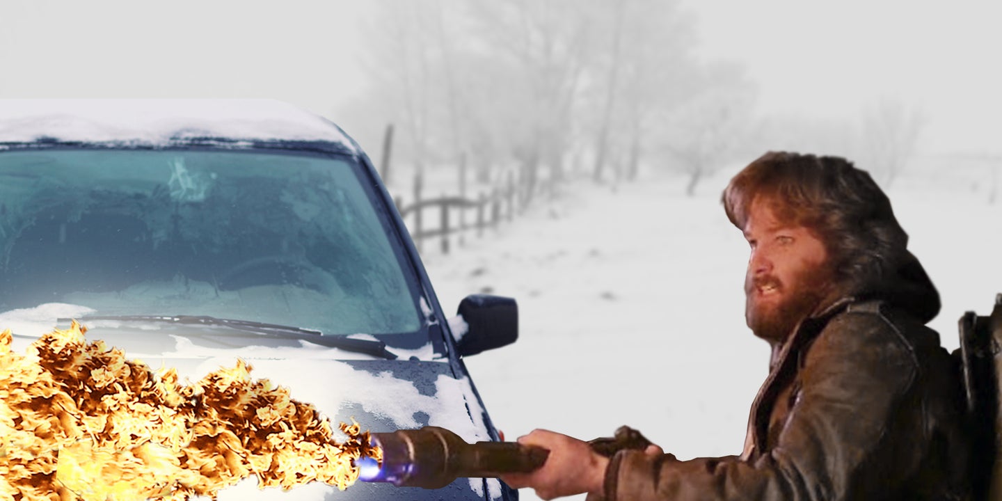 13 Essential Tools and Gear for Your Winter Car Kit