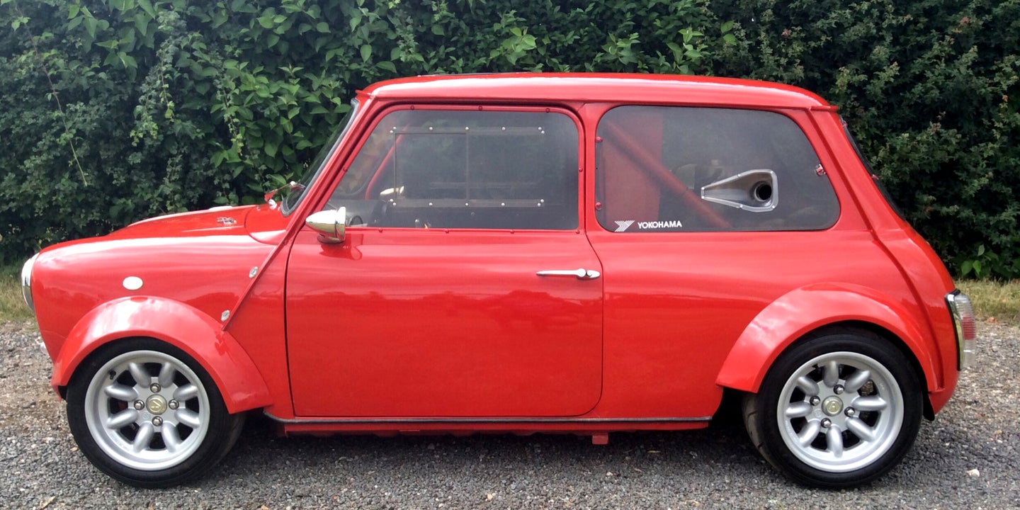 This Incredible 340-HP Classic Mini Has Two Yamaha R1 Engines In the Back