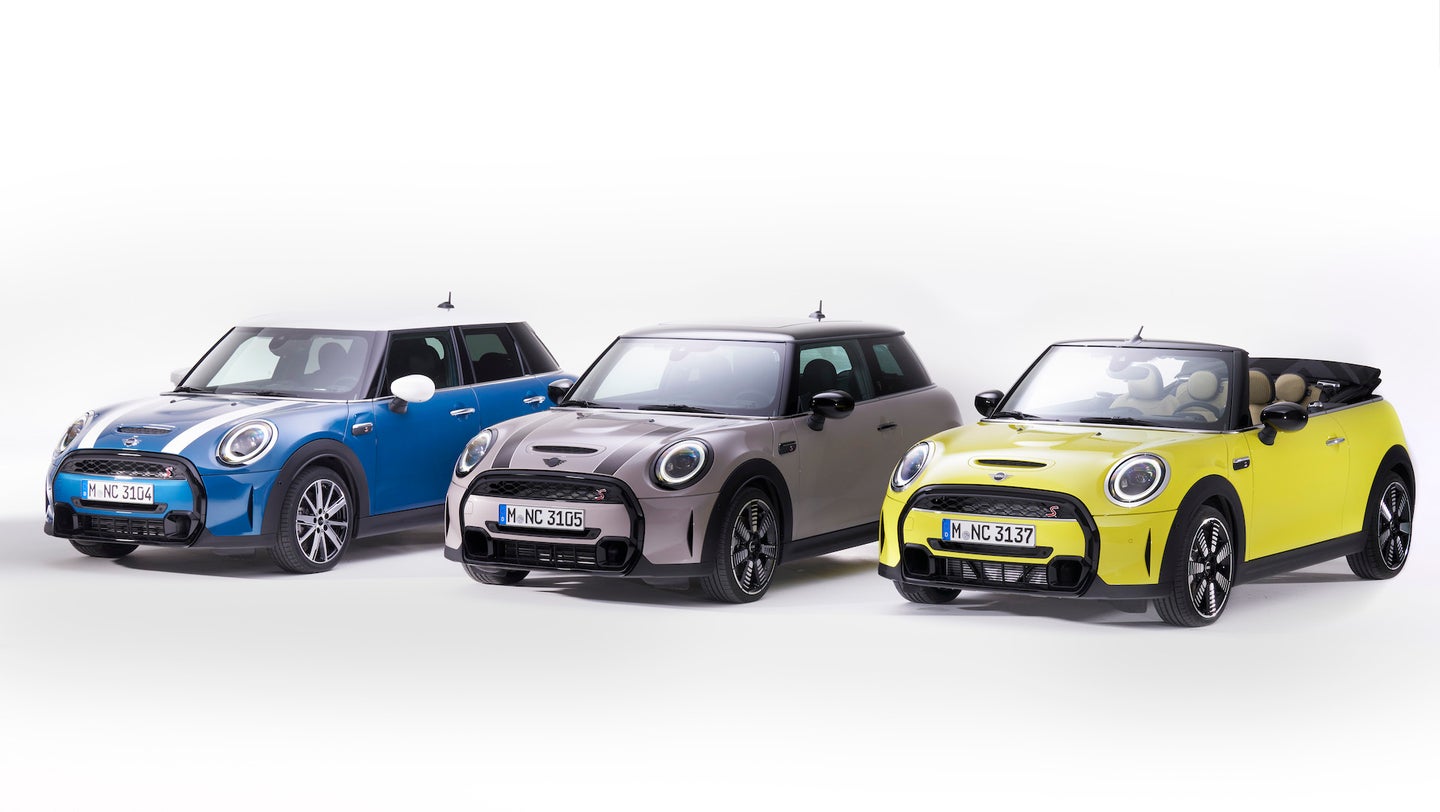 2022 Mini Hardtop and Convertible: Less Grille, More Standard Equipment