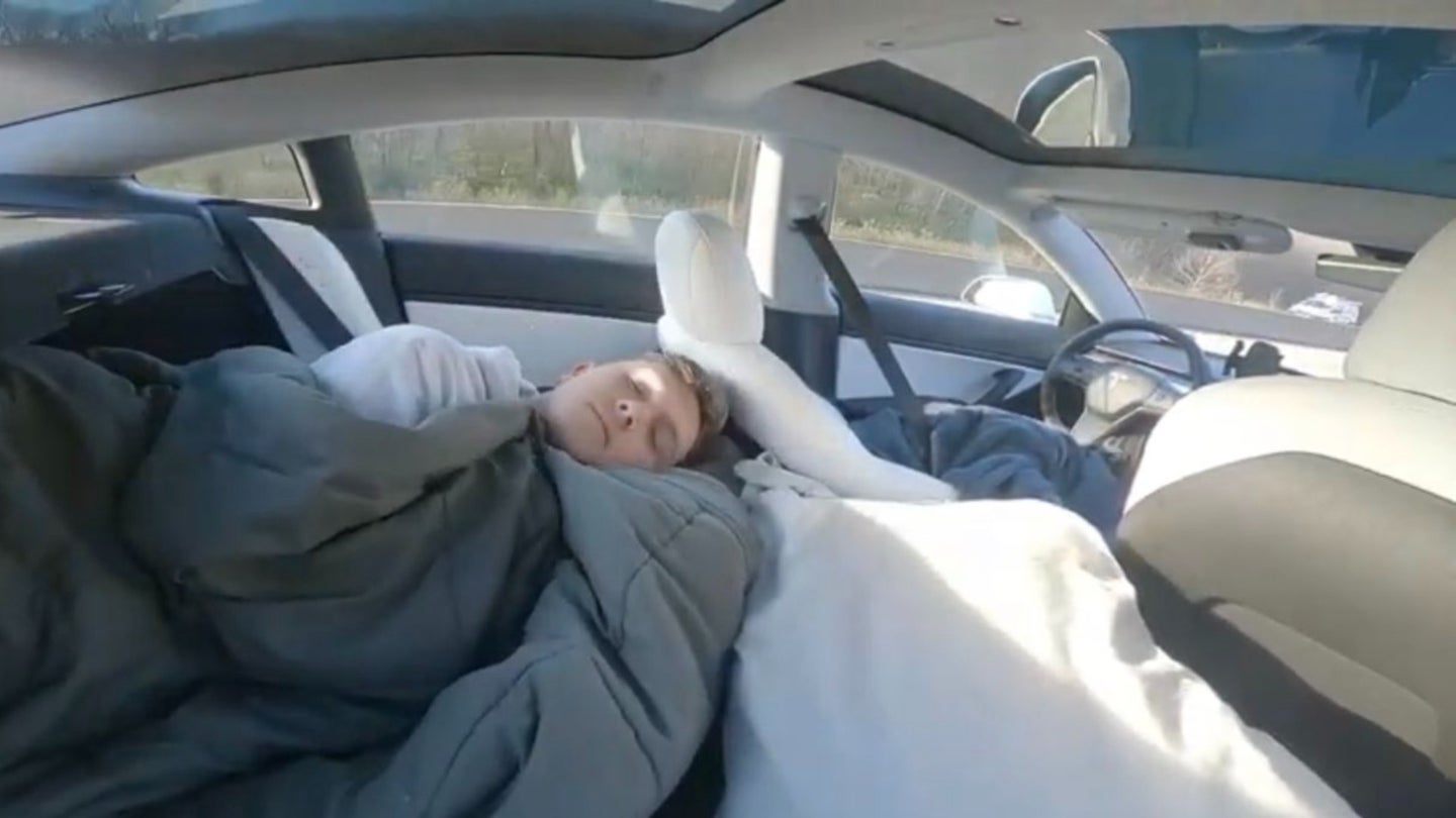 Mom of the Year Films Kid&#8217;s Stupid and Dangerous Sleeping Tesla Driver Stunt for TikTok