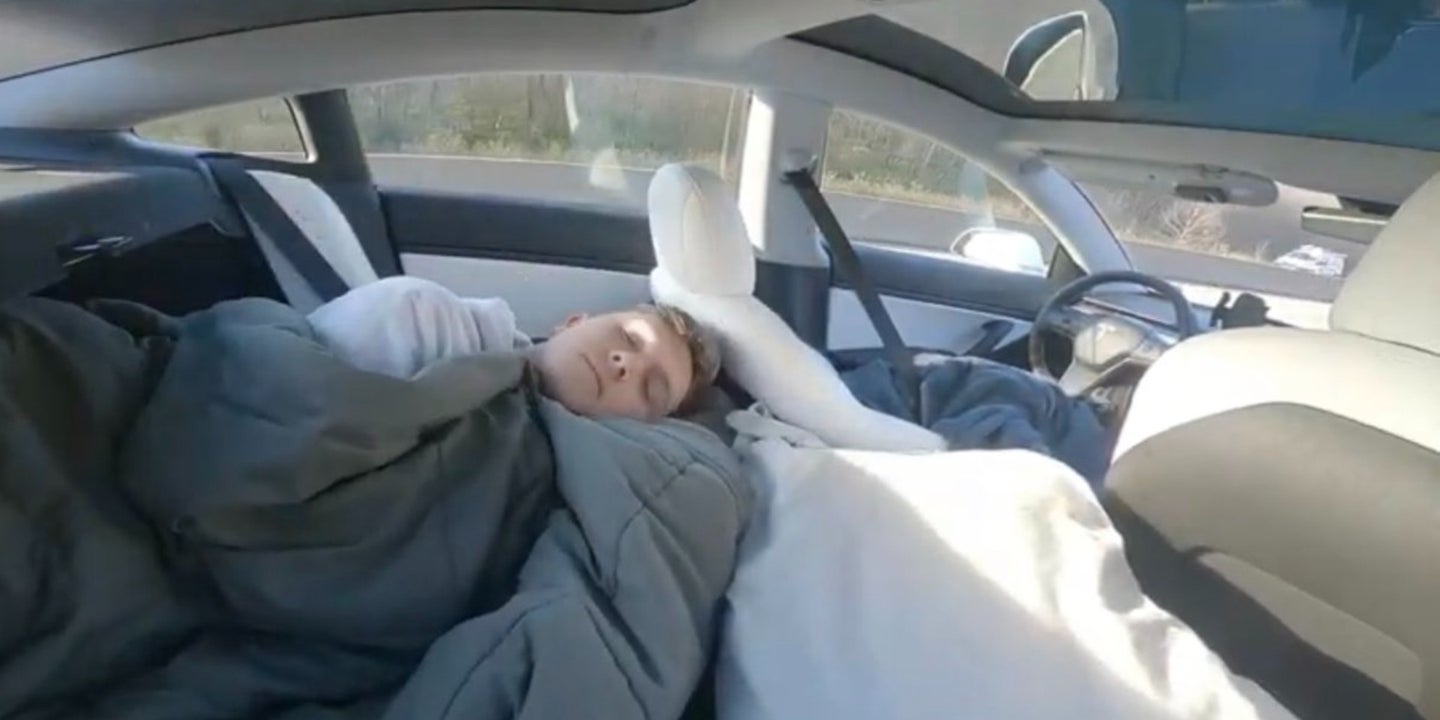 Mom of the Year Films Kid’s Stupid and Dangerous Sleeping Tesla Driver Stunt for TikTok