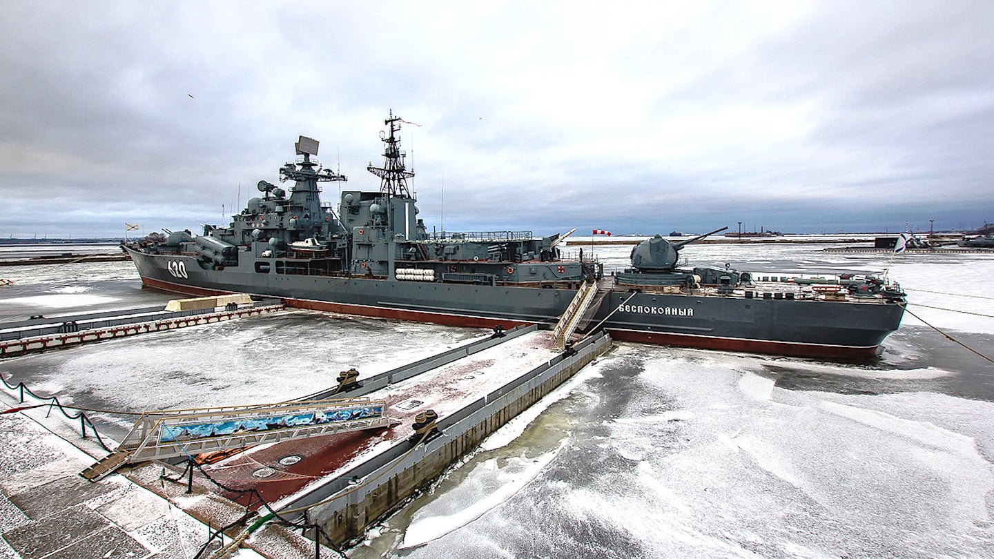Russian Navy Commander Stole Two 13-Ton Bronze Propellers From His Own Destroyer