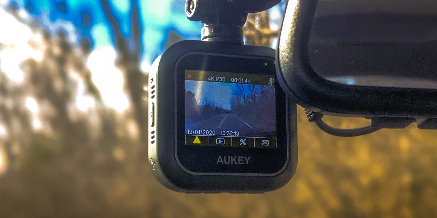 Battling Traffic To Review AUKEY’s DRS1 4K WiFi Dashcam