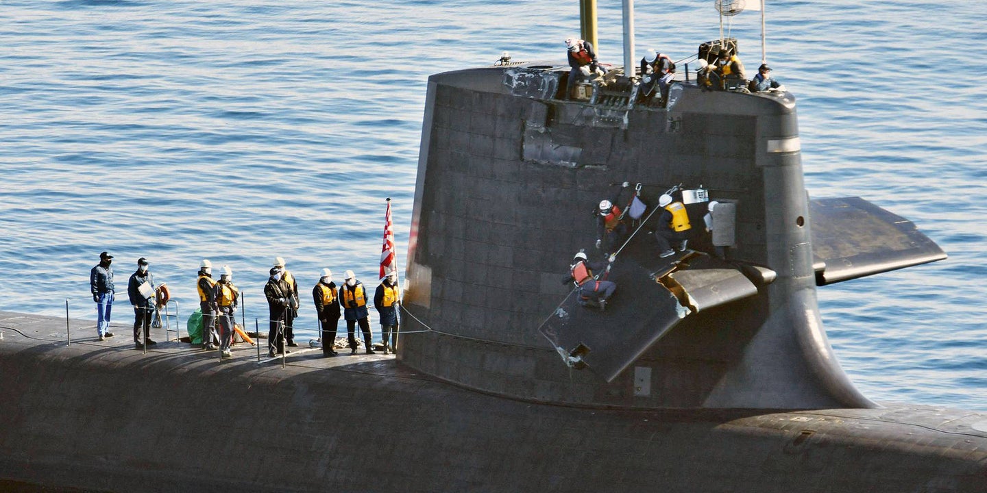 Veteran Submariners Explain What Might Have Caused Japanese Submarine Collision