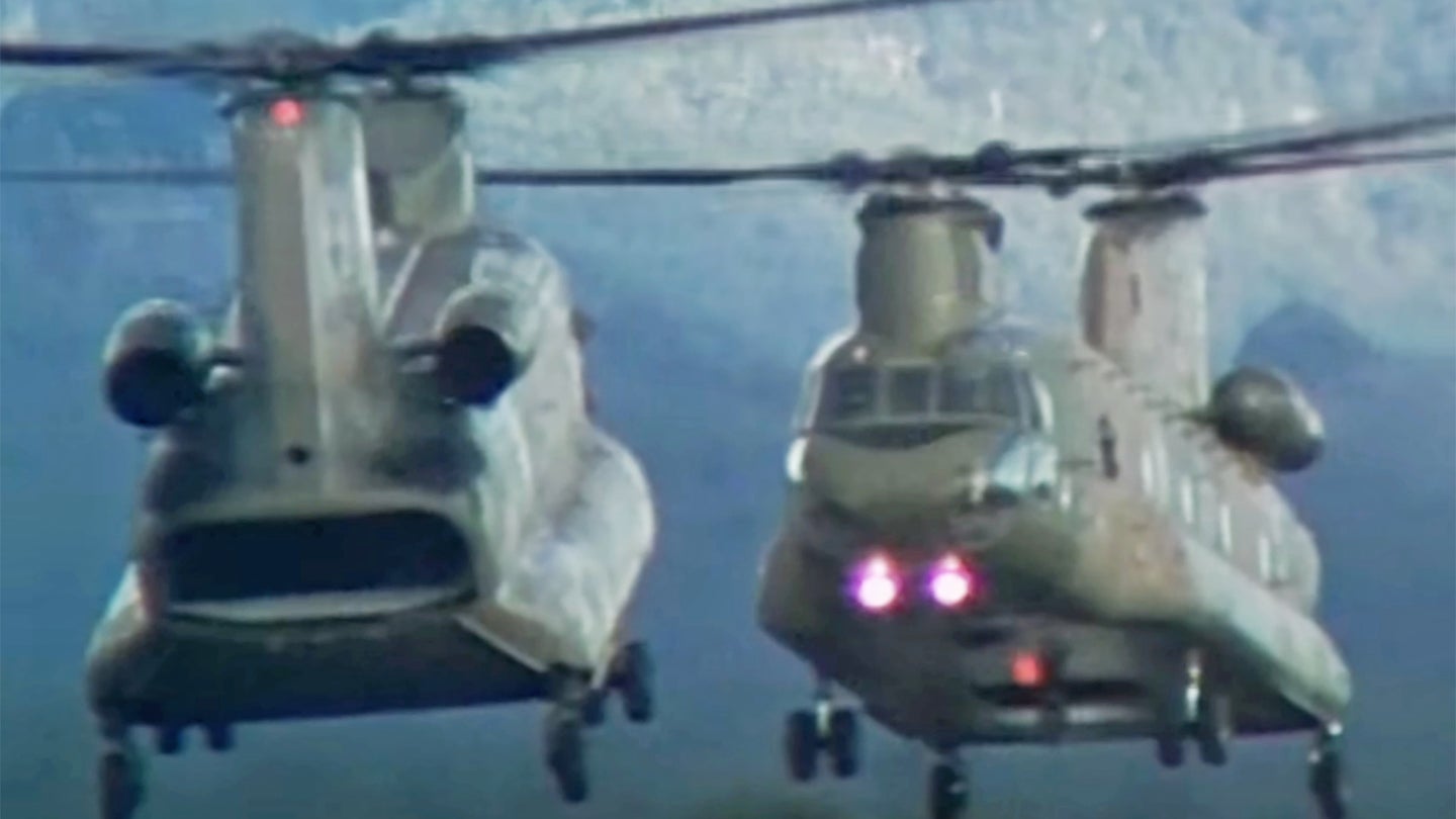 The &#8220;Birth&#8221; Of A Chinook Is The Weirdest Helicopter Display You Will Ever See