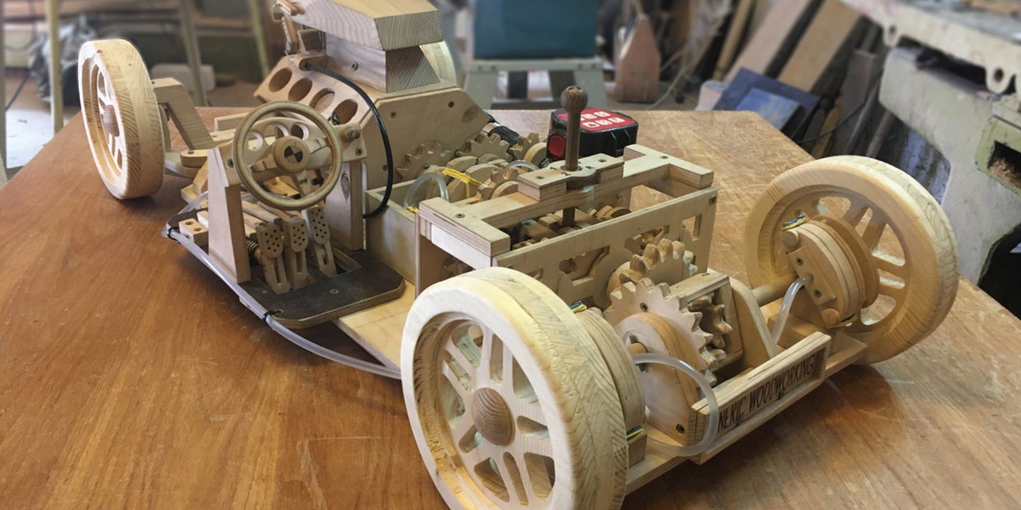 This Intricate Wooden Car With Working V8 Engine and Gearbox Was Built by a Crazy-Smart Teen