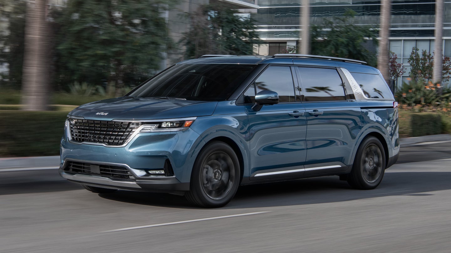 Here&#8217;s Every Minivan Left on the Market in 2021
