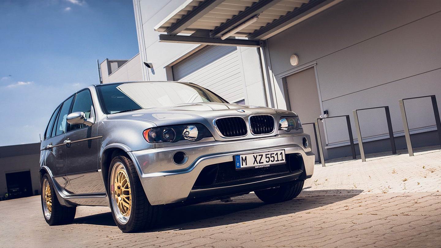 Let&#8217;s Remember When BMW Stuffed a McLaren F1 V12 in an X5 for Fun