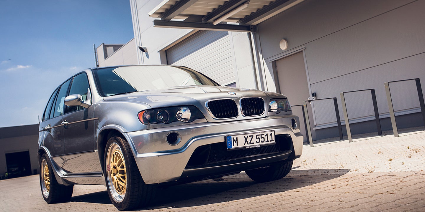 Let’s Remember When BMW Stuffed a McLaren F1 V12 in an X5 for Fun